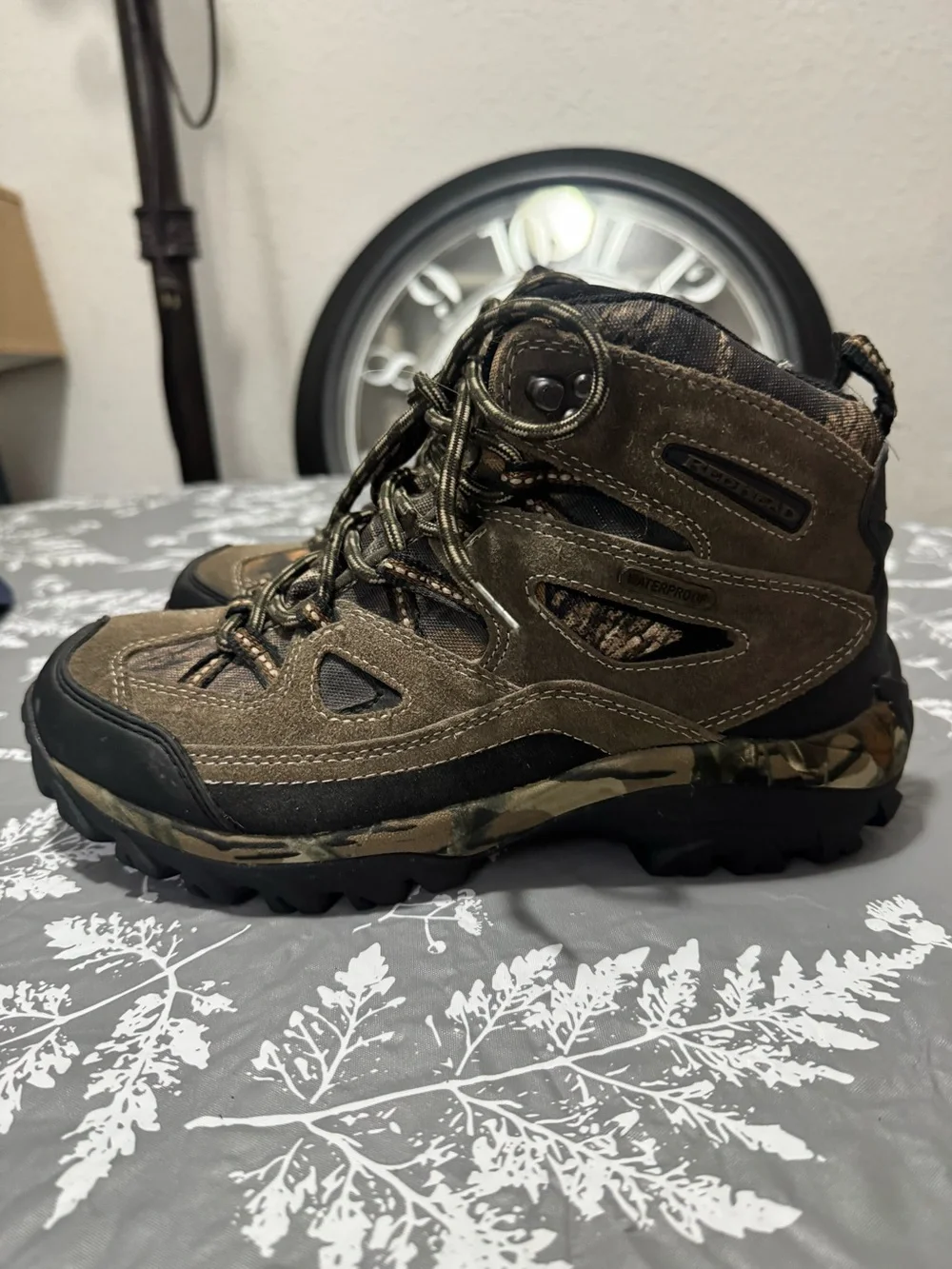 REDHEAD Men’s Size 8M Granite Waterproof Hiking Boots  Camo Worn Twice.